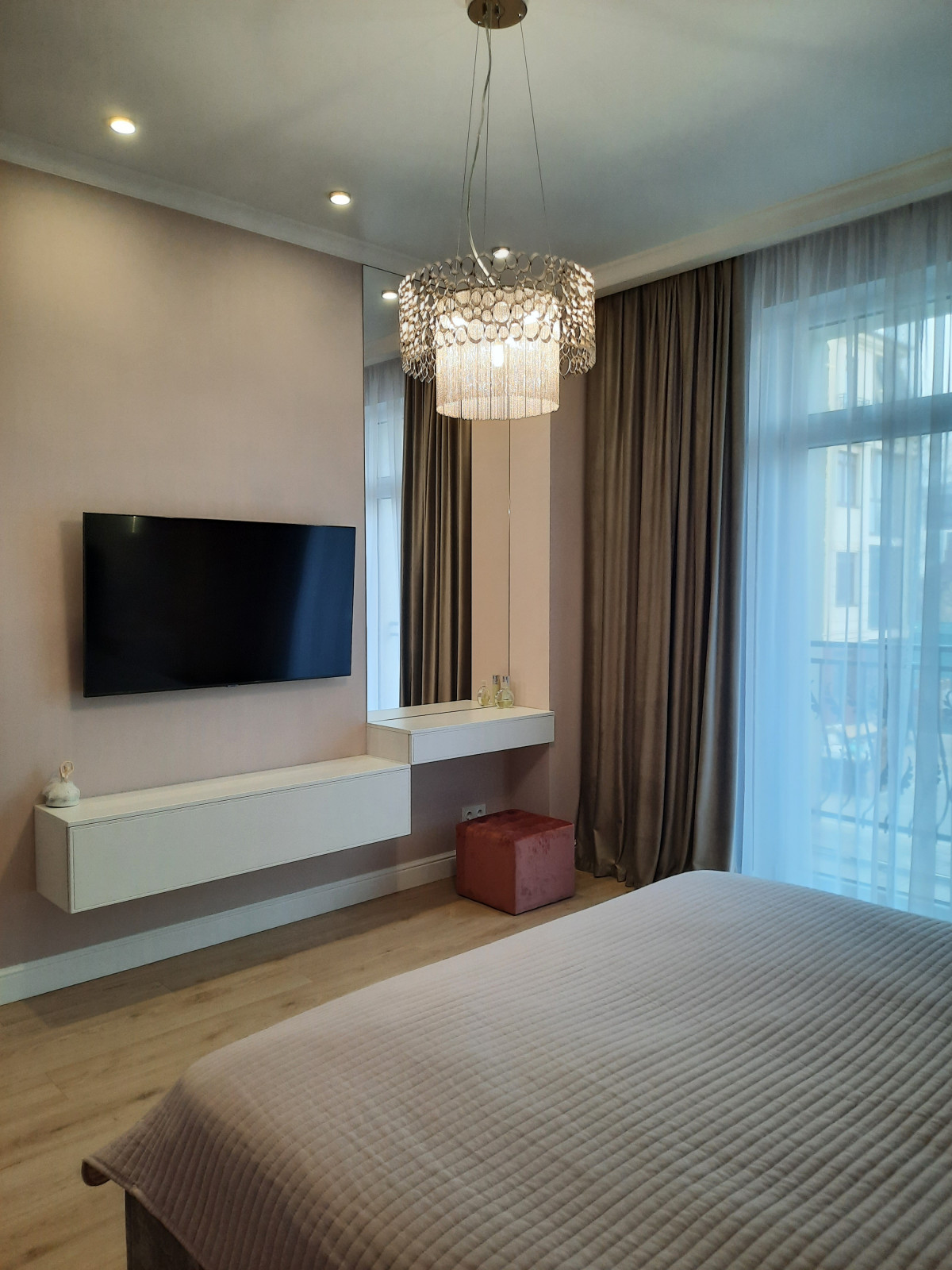 Дизайн-проект квартиры для молодой девушки с сыном в г. Калининграде