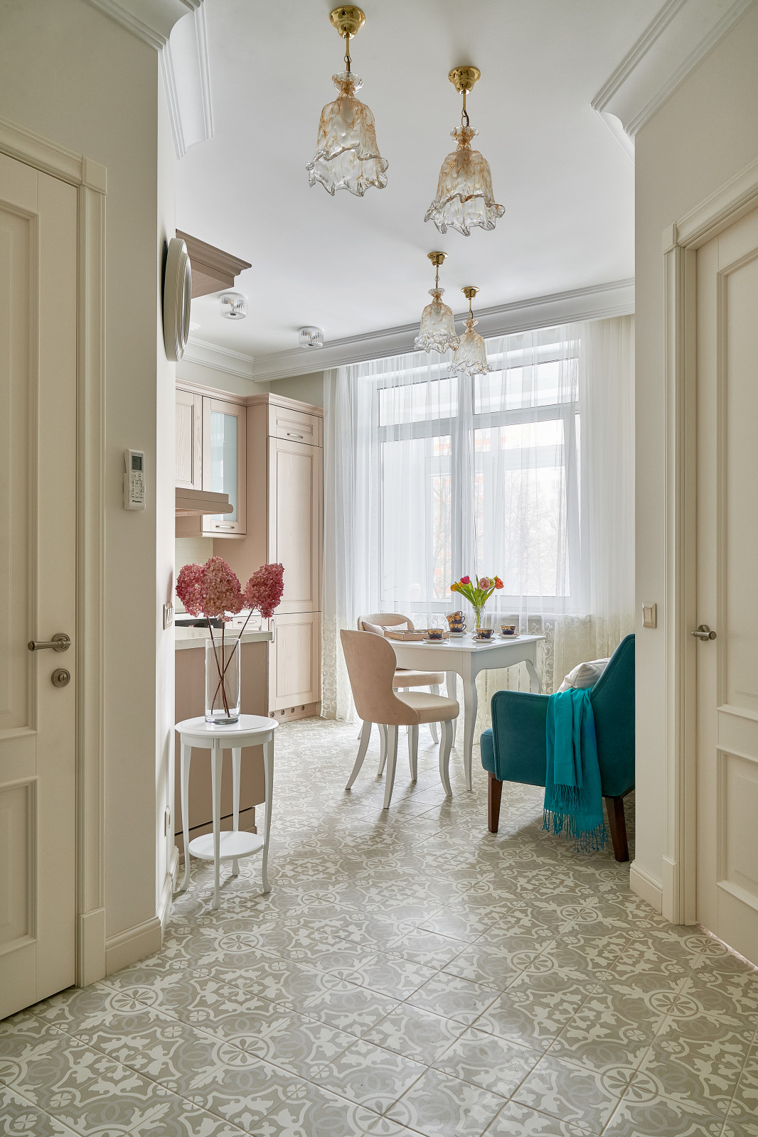 Квартира - "зефирка" для супружеской пары