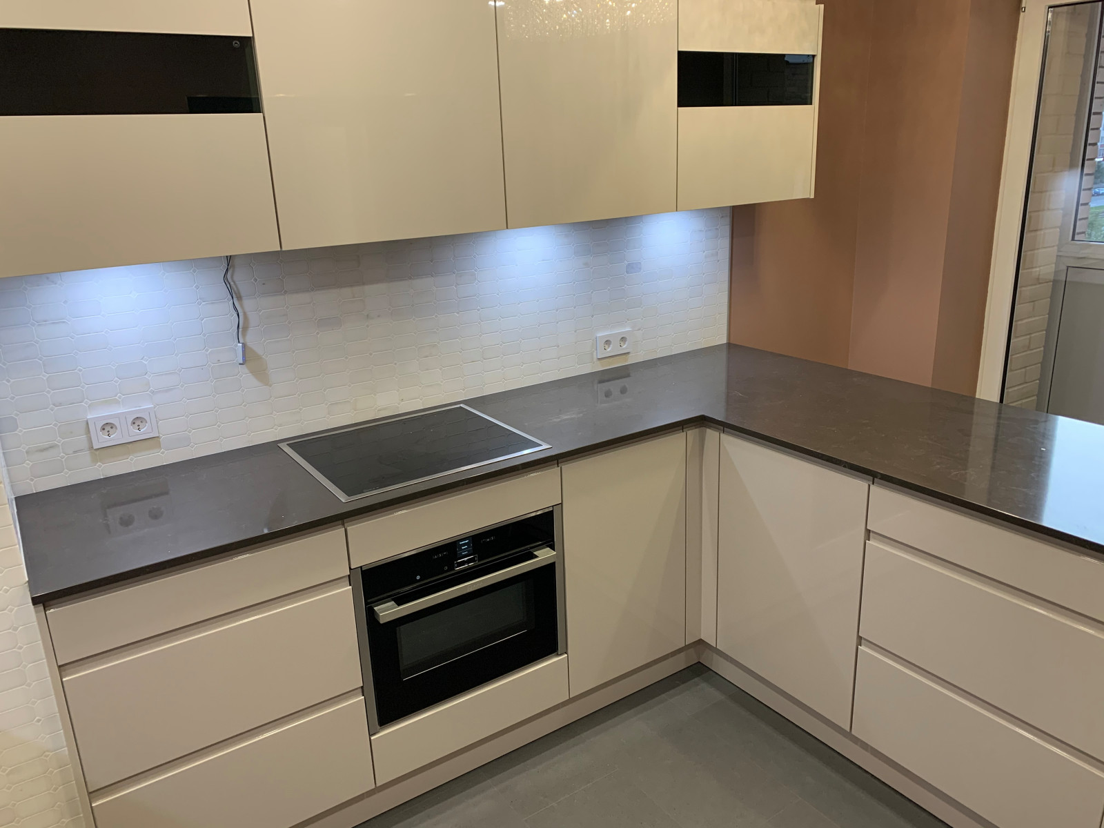 Обложка проекта: Кварцевый агломерат beleNco (Турция)