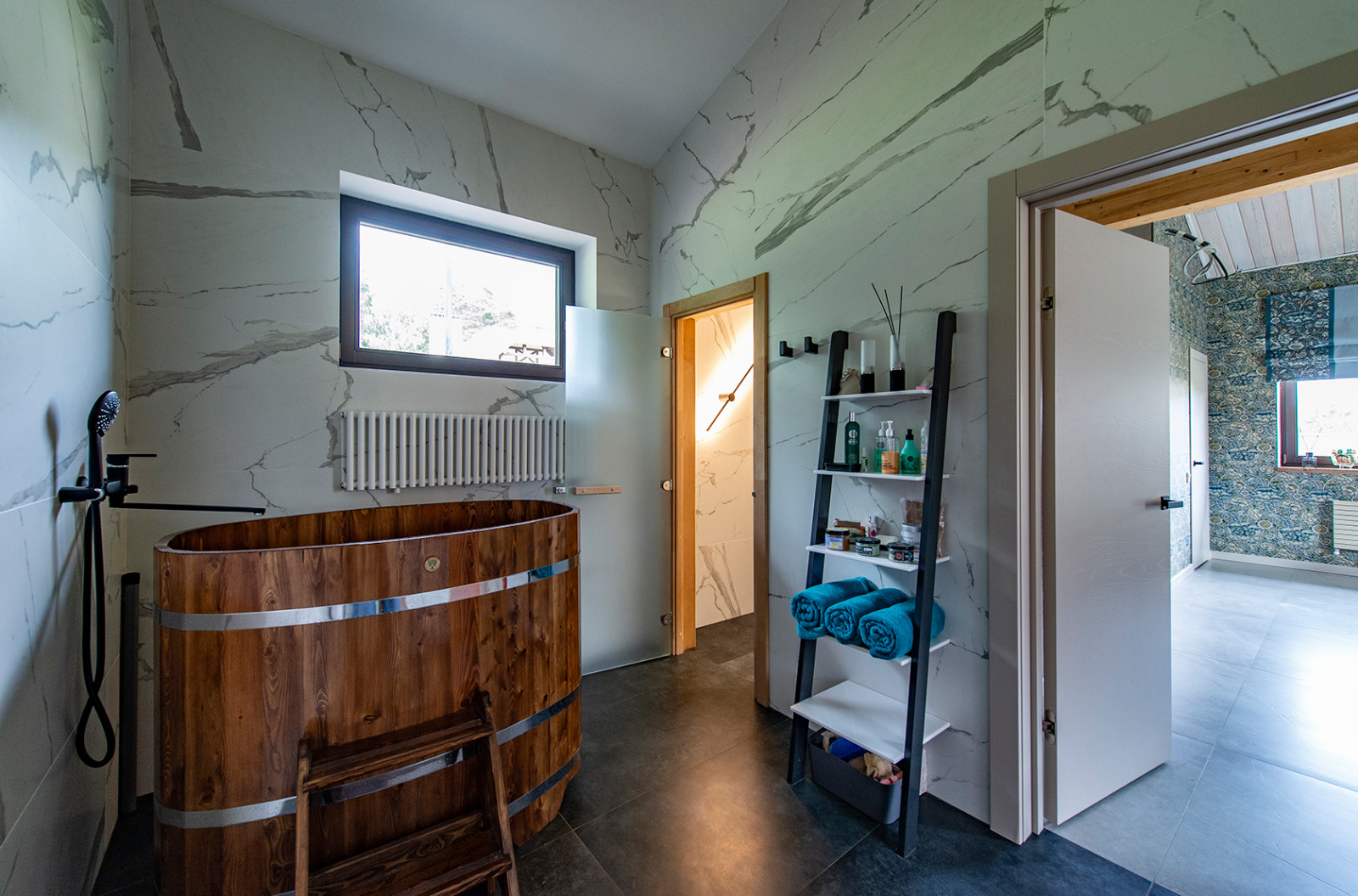 Contemporary House and Sauna