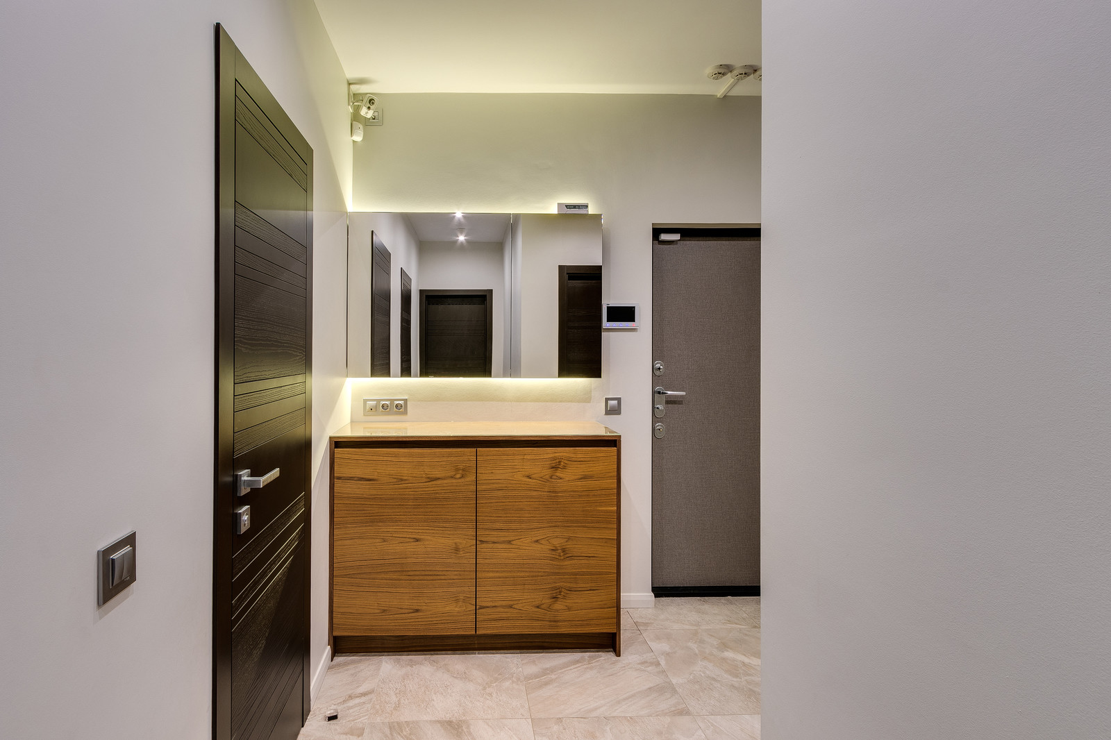 Не большая квартира на ул.Удальцова