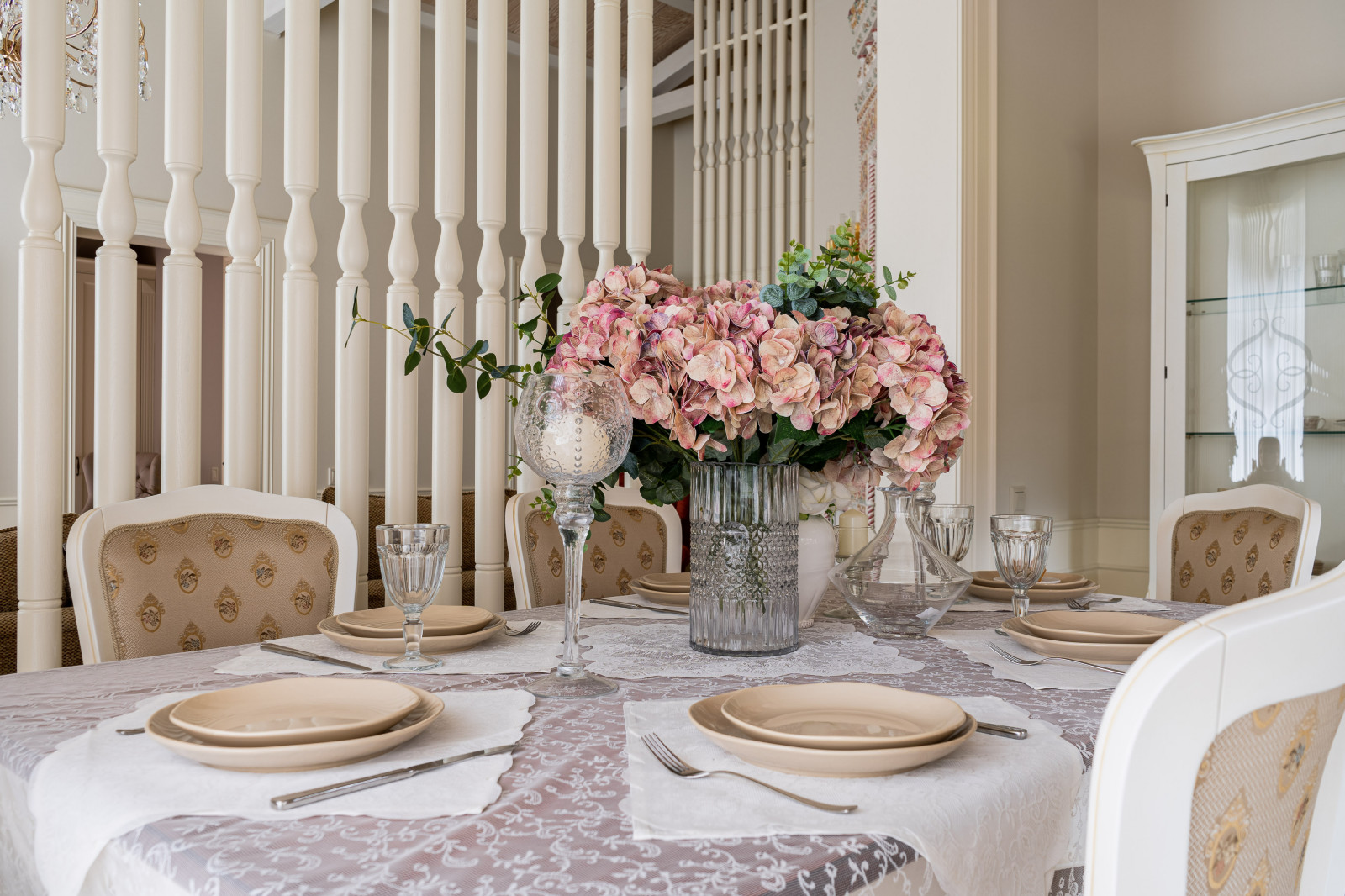 Свет за окном