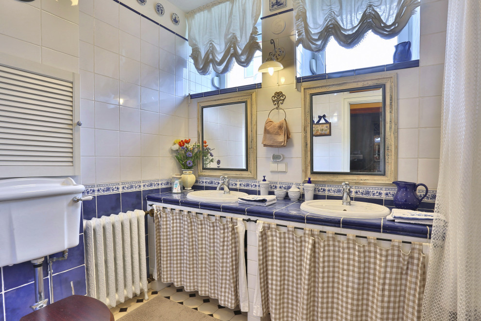 Трехкомнатная квартира на Петергофском