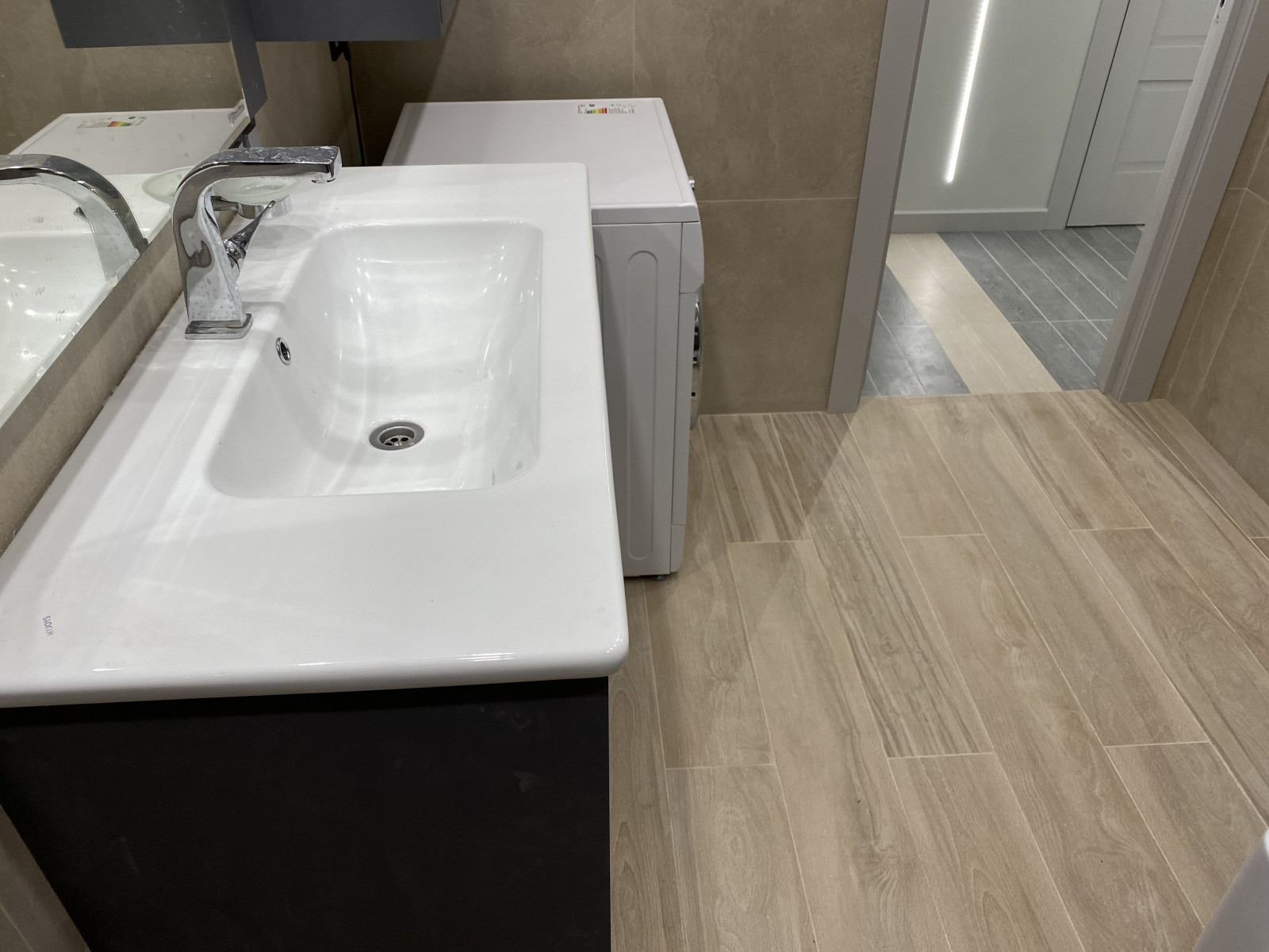 Дизайнерский ремонт салона красоты