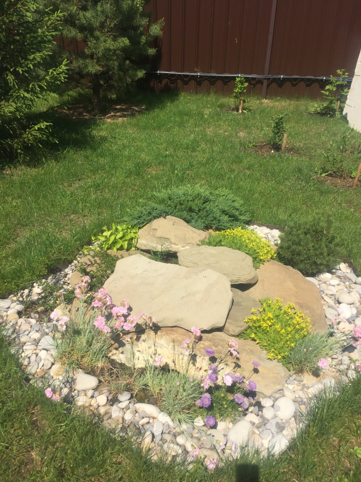 Ландшафтный дизайн участка треугольной формы