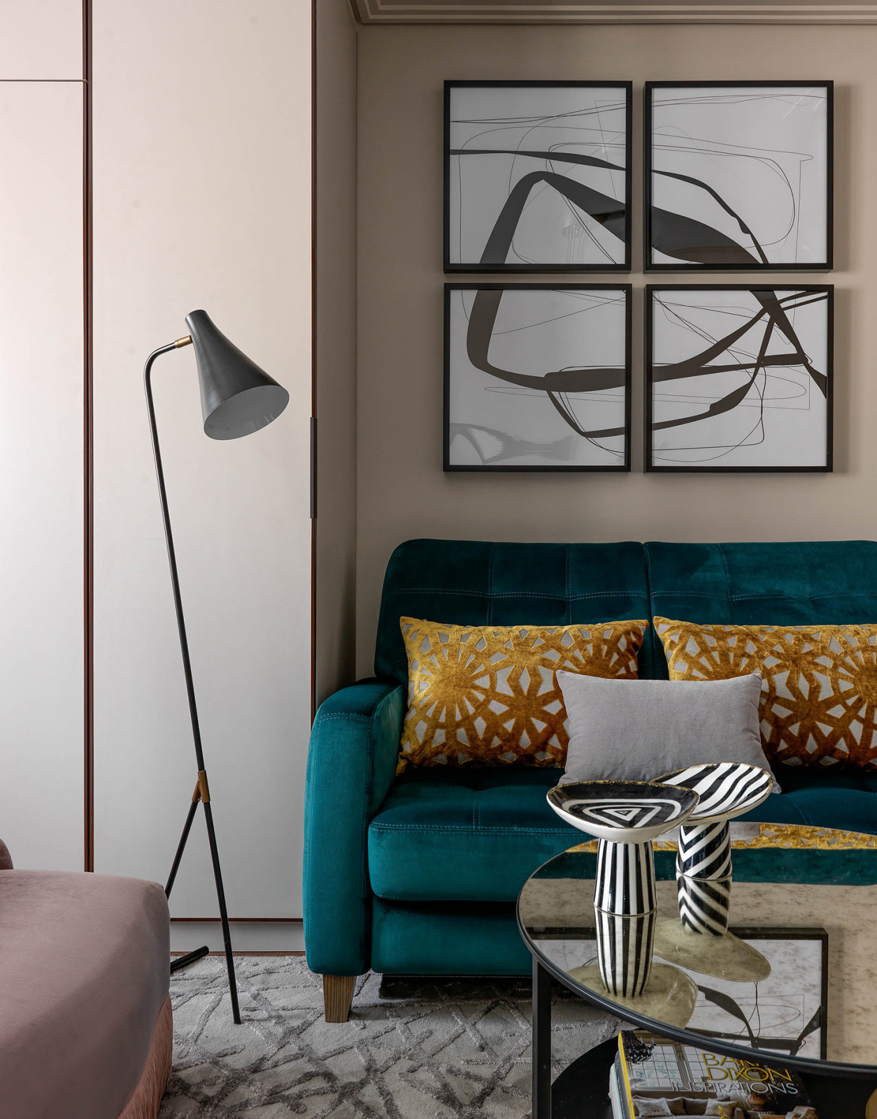 Apartment with a note of femininity