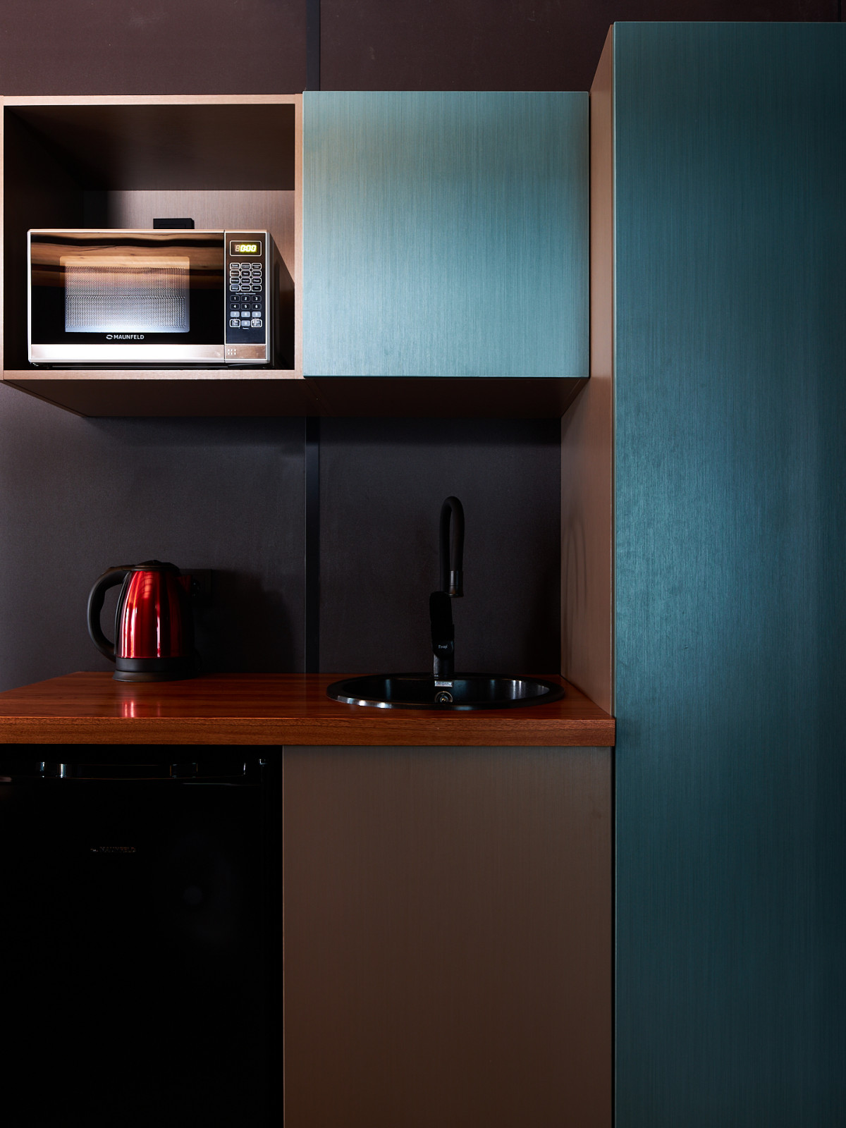 Домик на берегу Волги