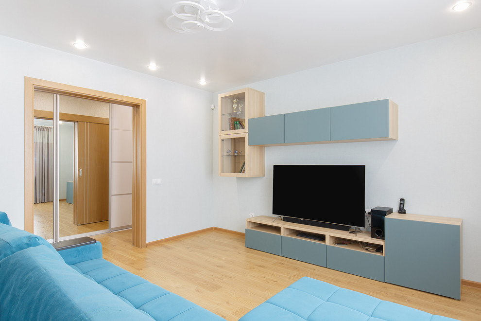 Бирюзовая квартира по улице Интернациональная