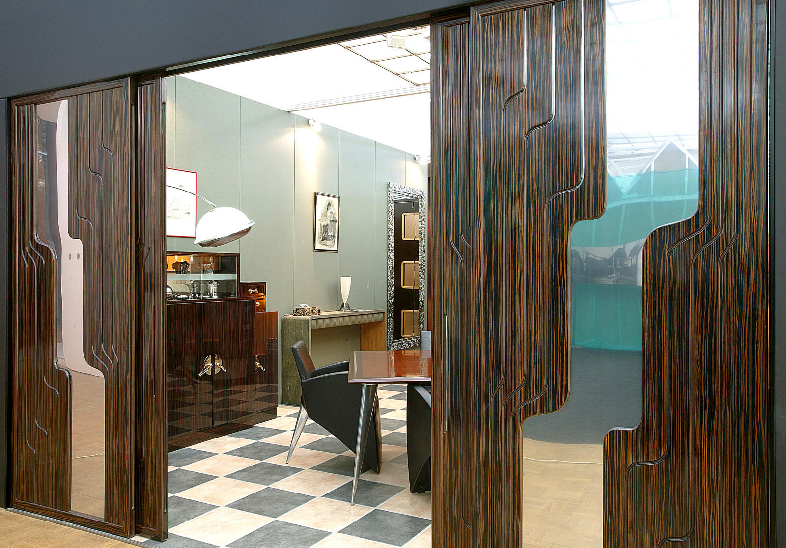 Шкафы, двери и перегородки