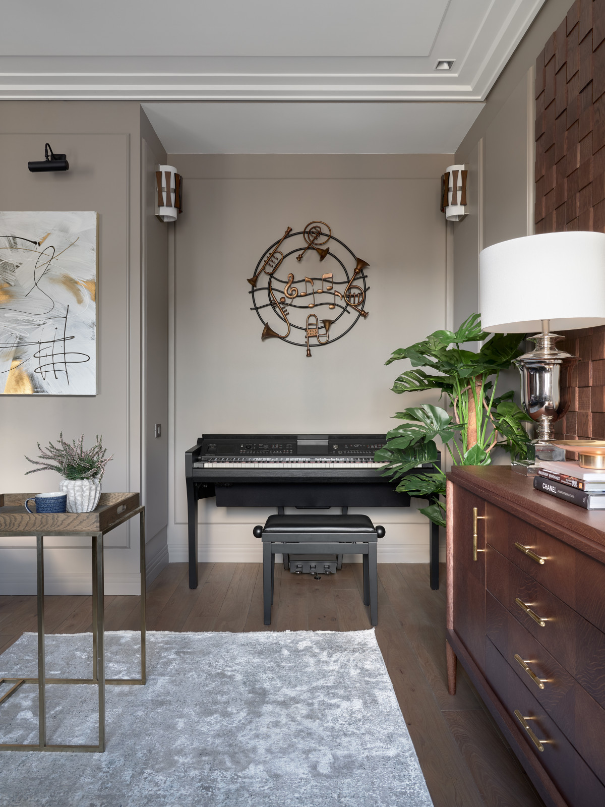 Современный интерьер с отсылкой к классике. Дизайнер Татьяна Нацвина.