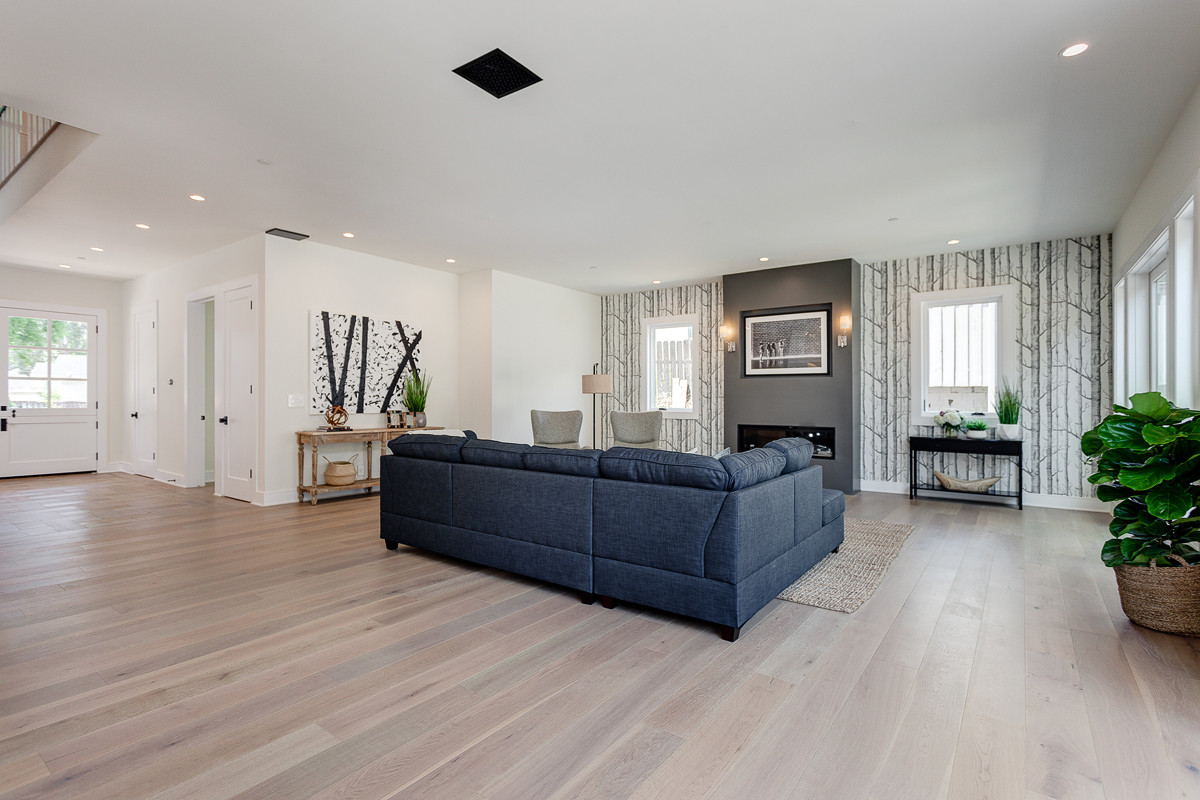 Дом в стиле Кейпкод в Ла Канада