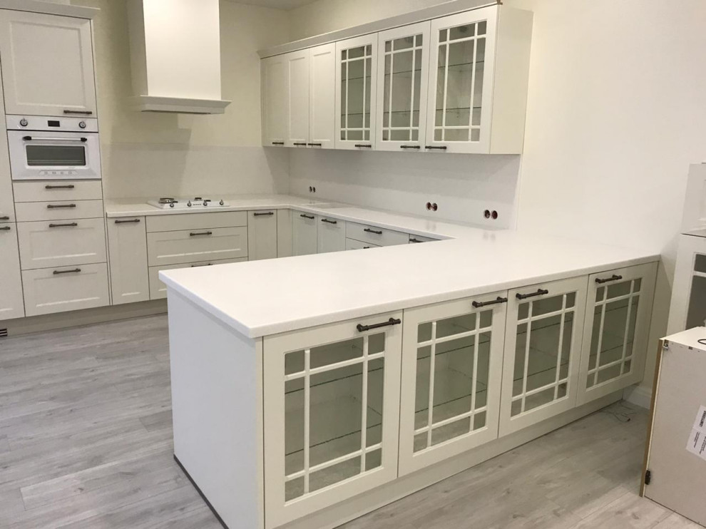 Столешницы из искусственного камня для просторной кухни