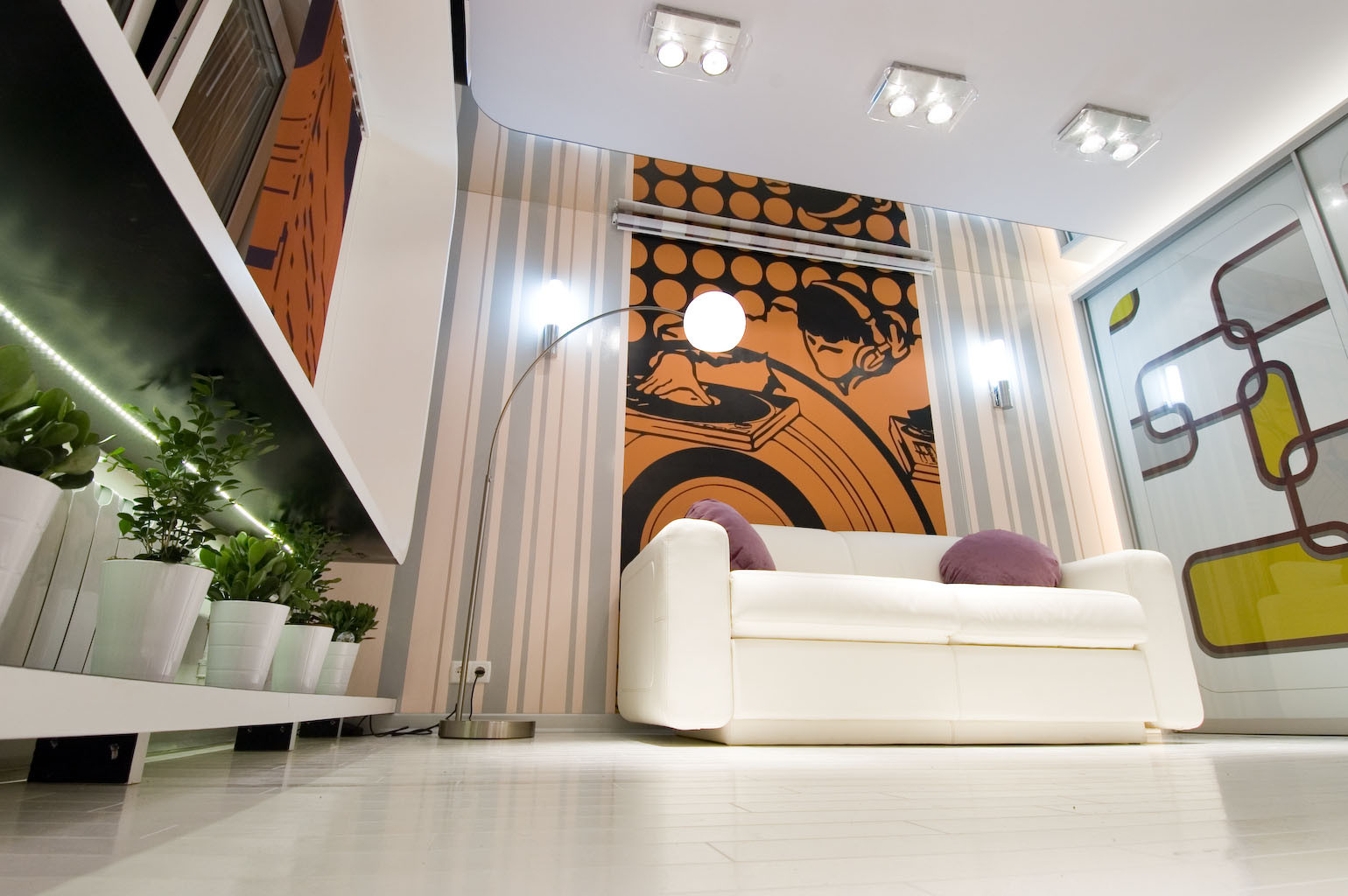 Universal drawing-room