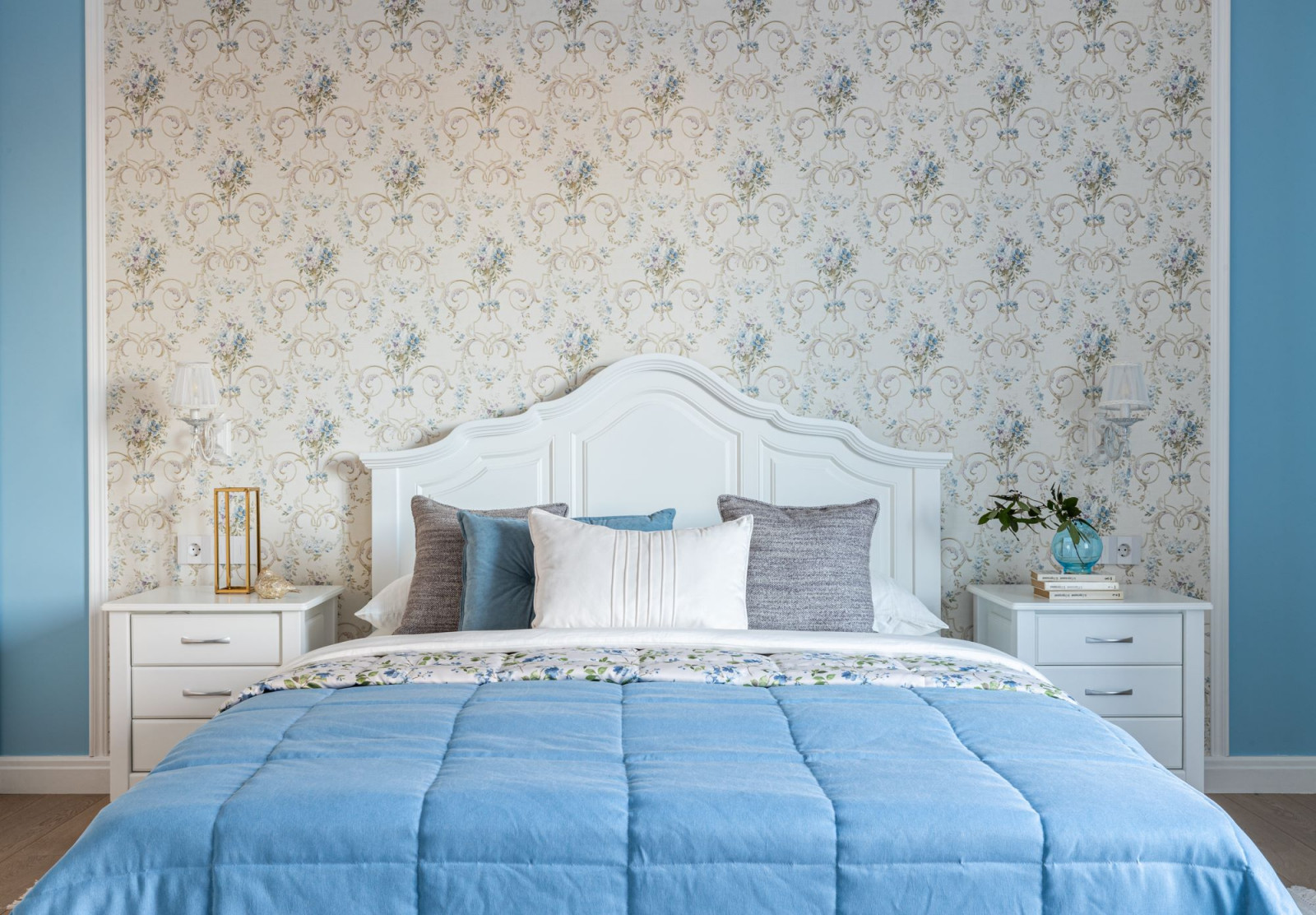 Реализация дизайн-проекта загородного дома в Нагаево