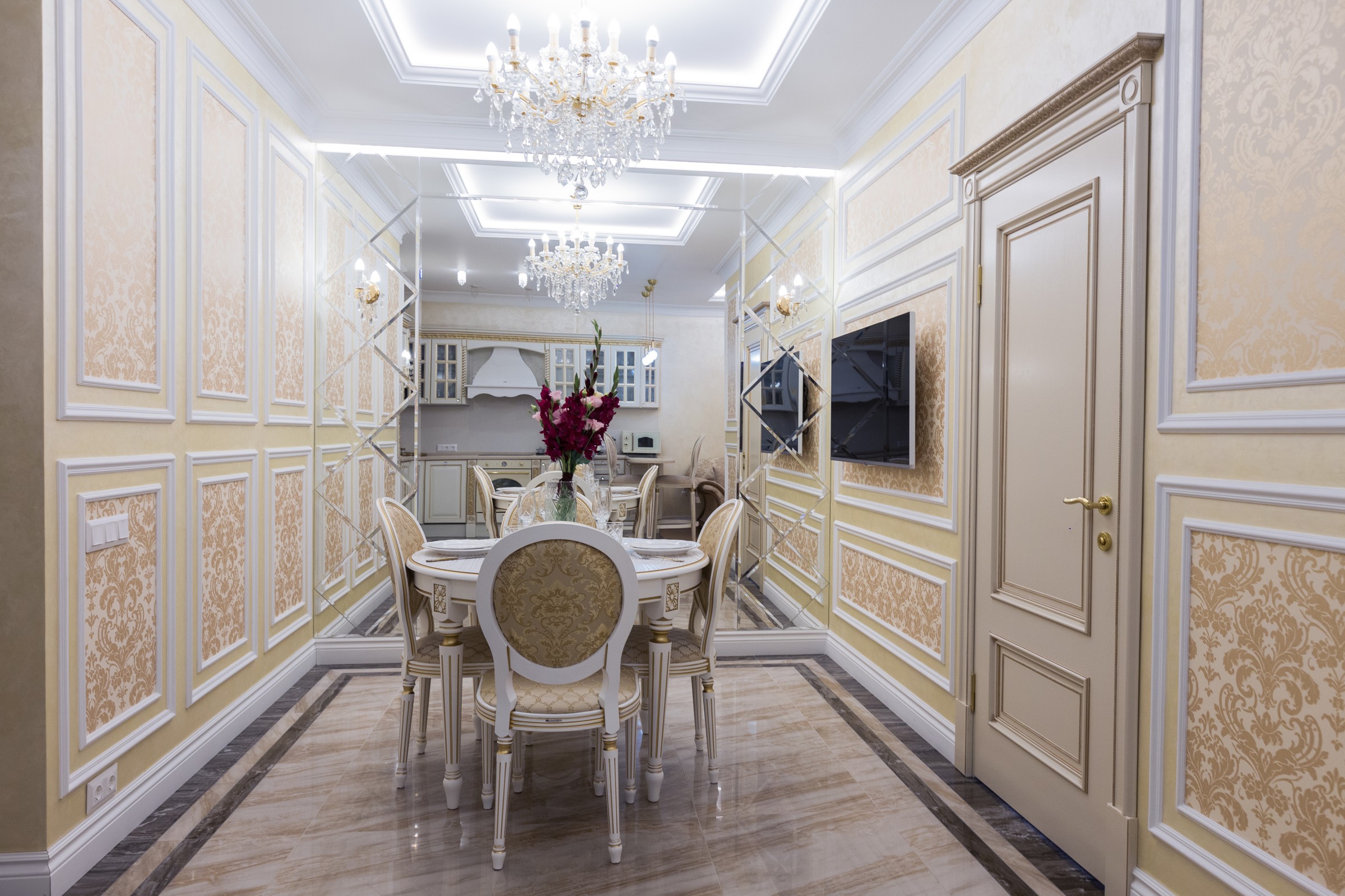 Золотая шкатулка