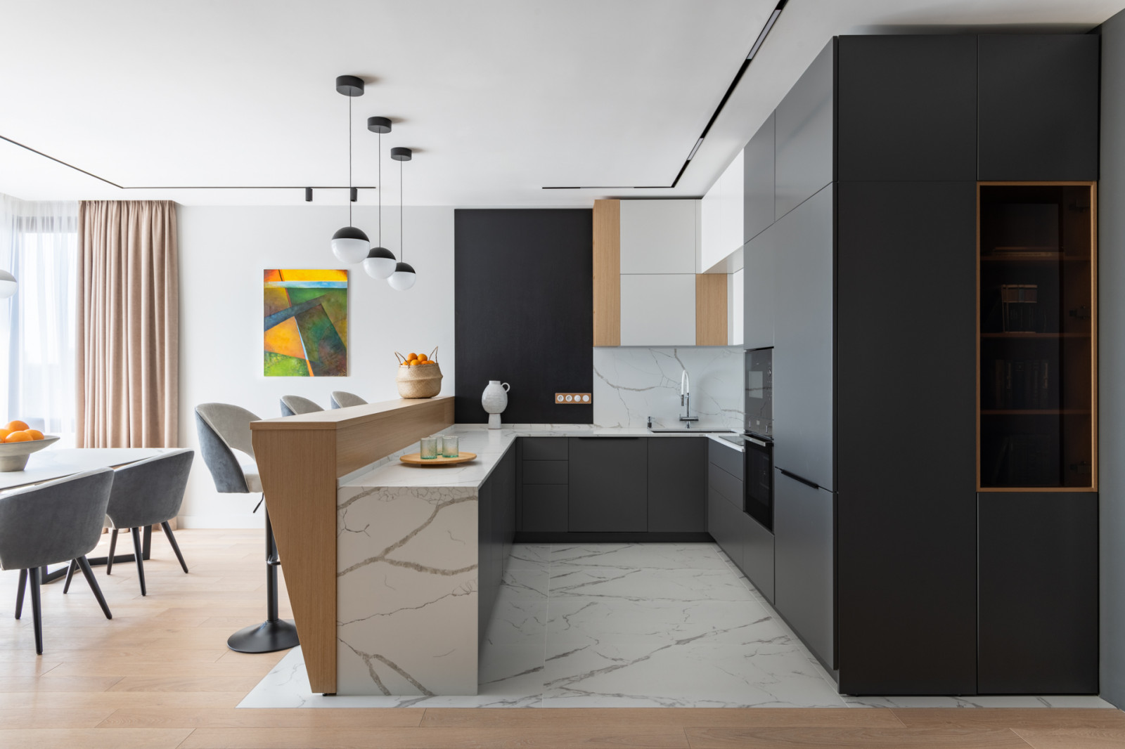 Просторная и современная квартира в ЖК Монодом для семьи с тремя детьми