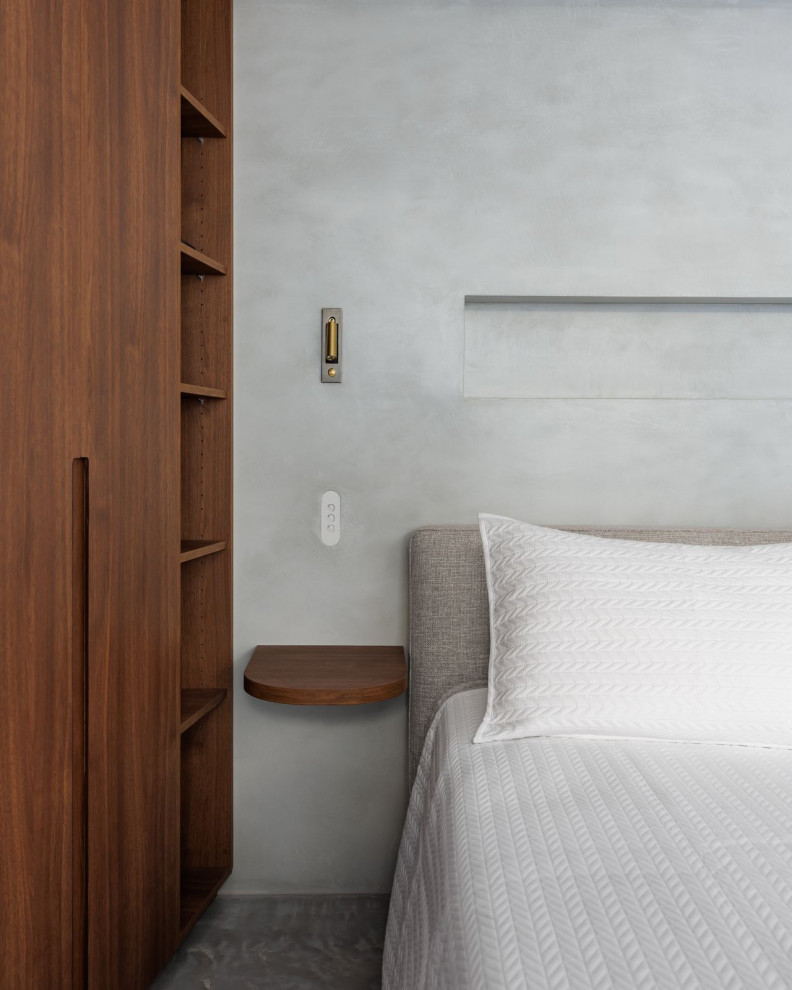 Матовая декоративная штукатурка и дерево: натуральный акцент в интерьере спальни