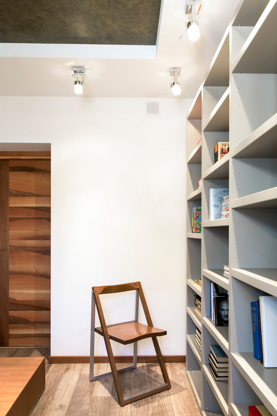 Кабинет, Шорохи природы, дом в Комарово, Тюмень, 200 м