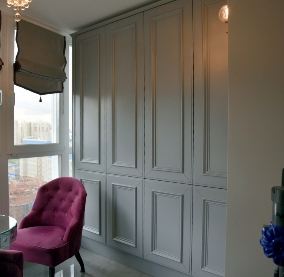 Шкаф распашной, на балкон.