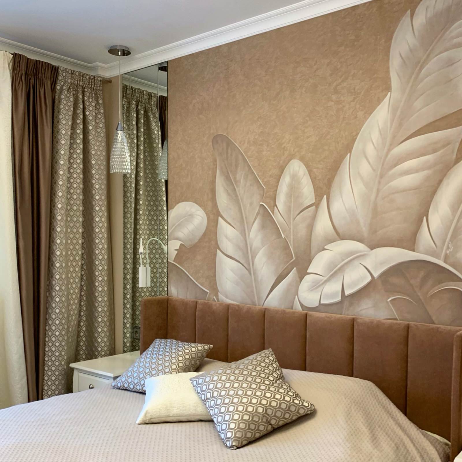 Интерьер трехкомнатной квартиры в светлых тонах