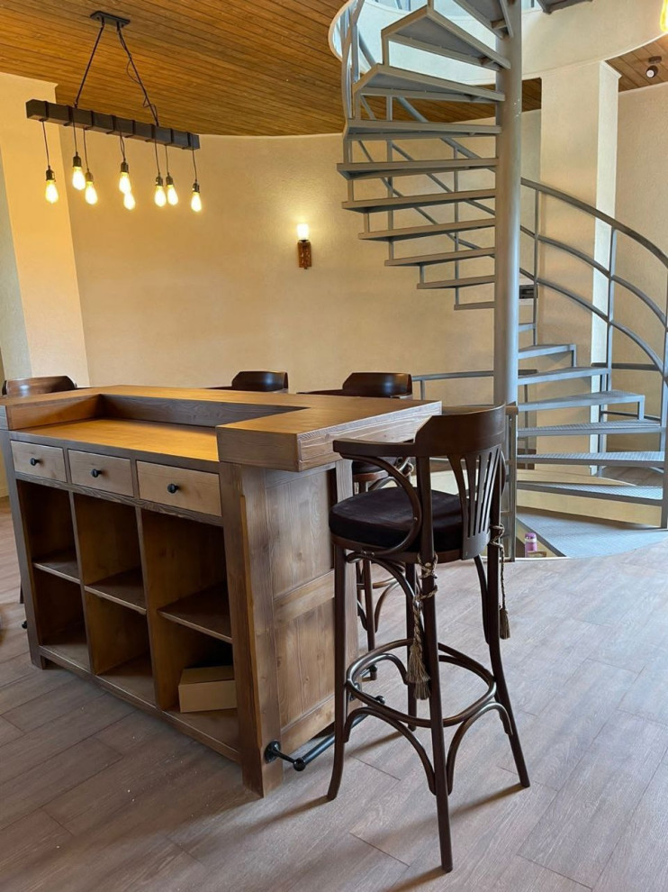 Этническая столовая группа для Мельницы в Этническом стиле