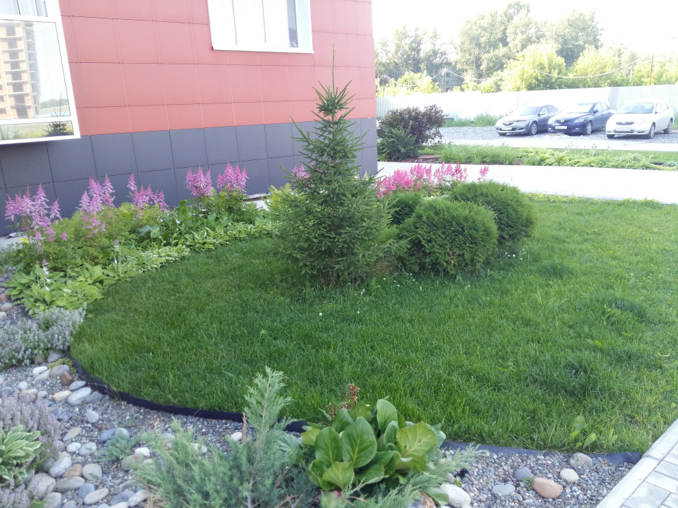 Красота у подъезда