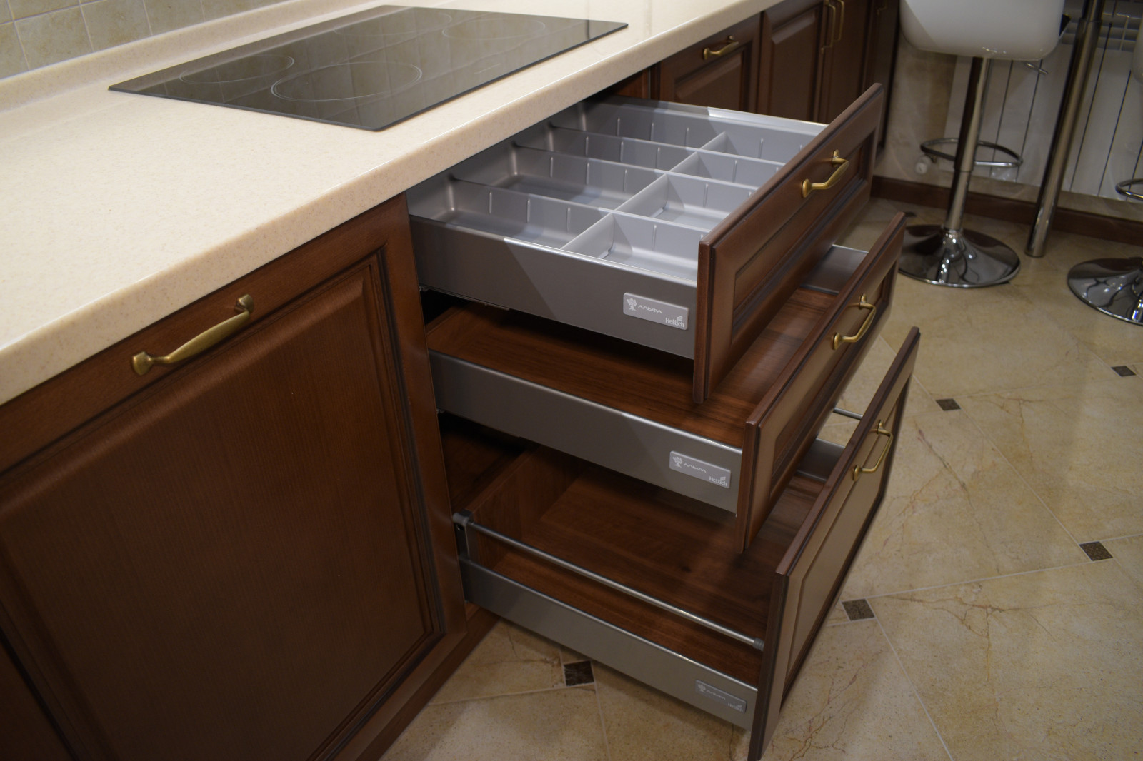 Кухня Венеция из массива бука