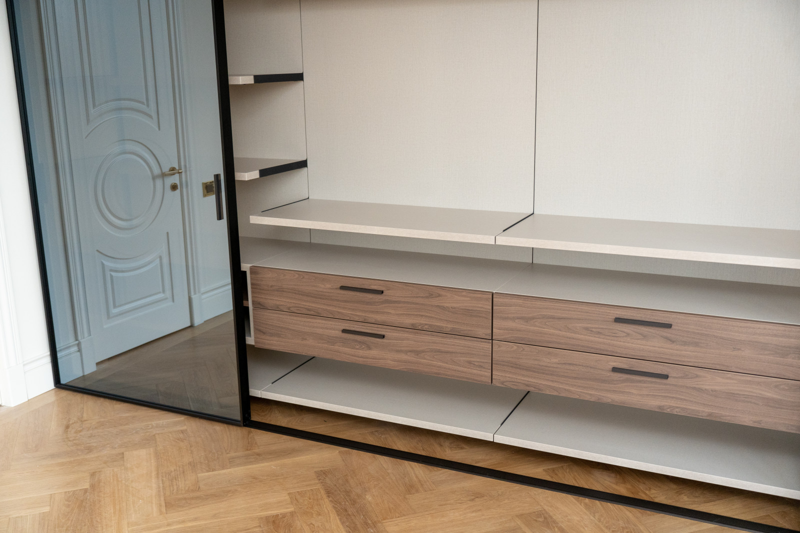 Выдвижные ящики raumplus  с доводчиками