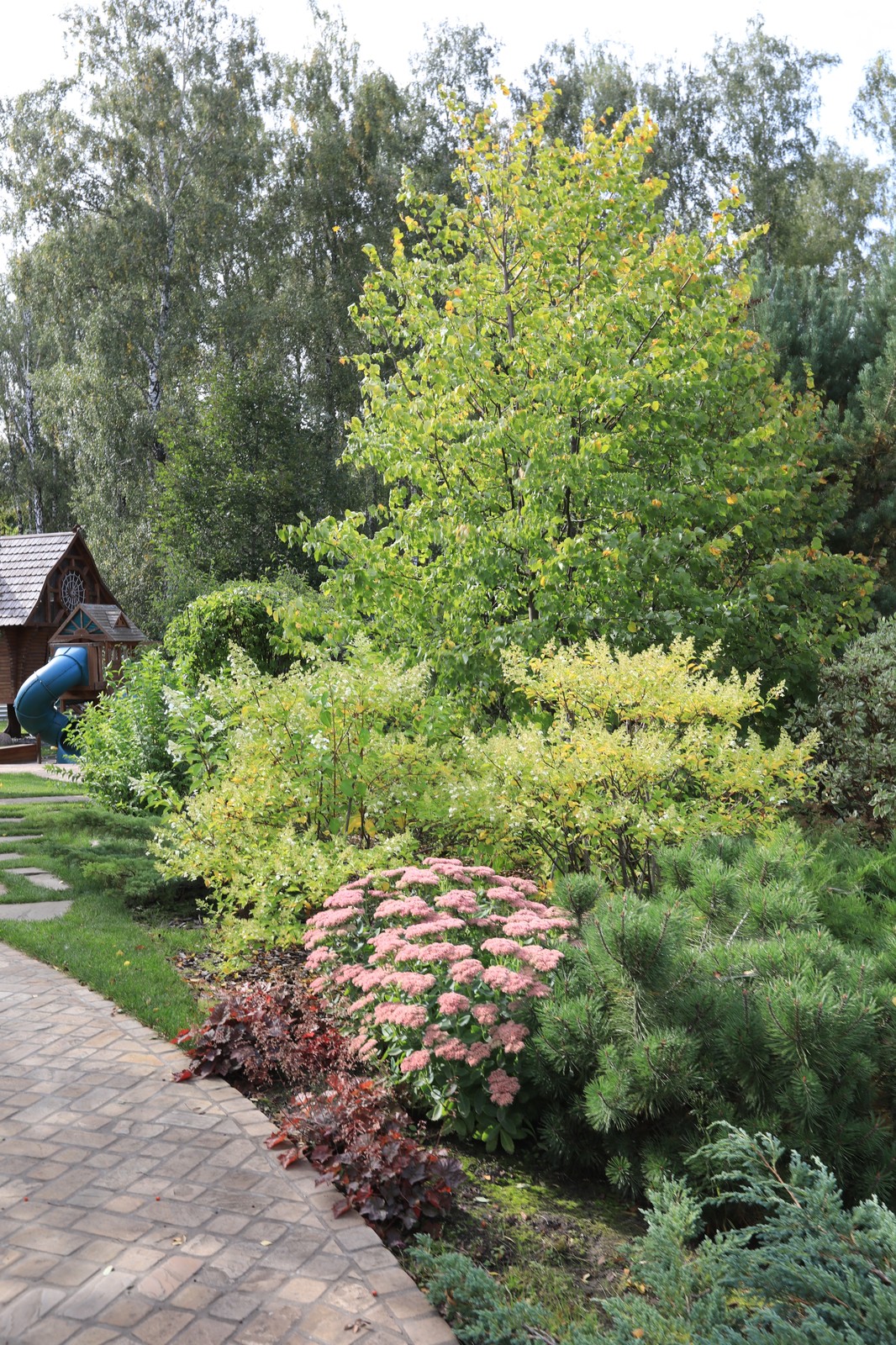 Сказочный мир в предместье Орла