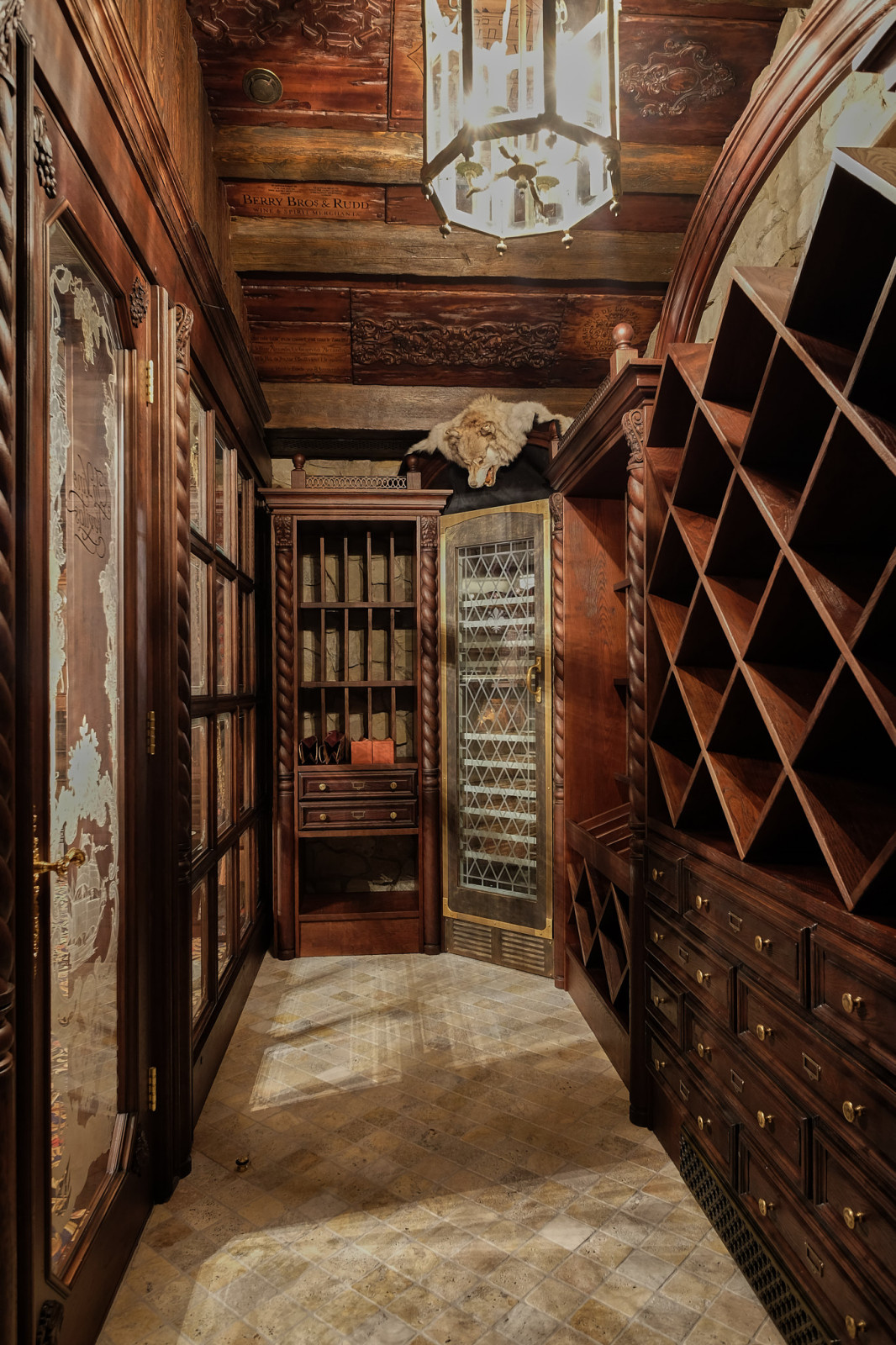 ВИЛЛА ПОДМОСКОВЬЕ