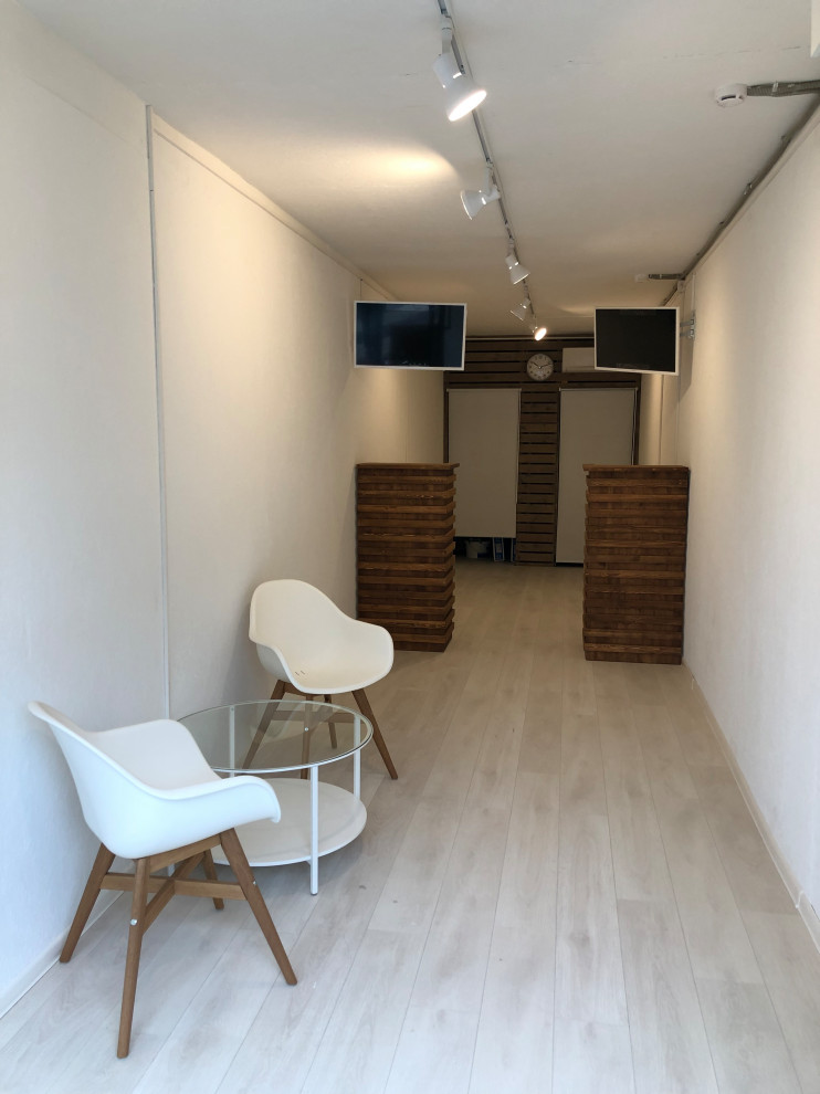 Обложка проекта: Мини офис продаж в контейнере