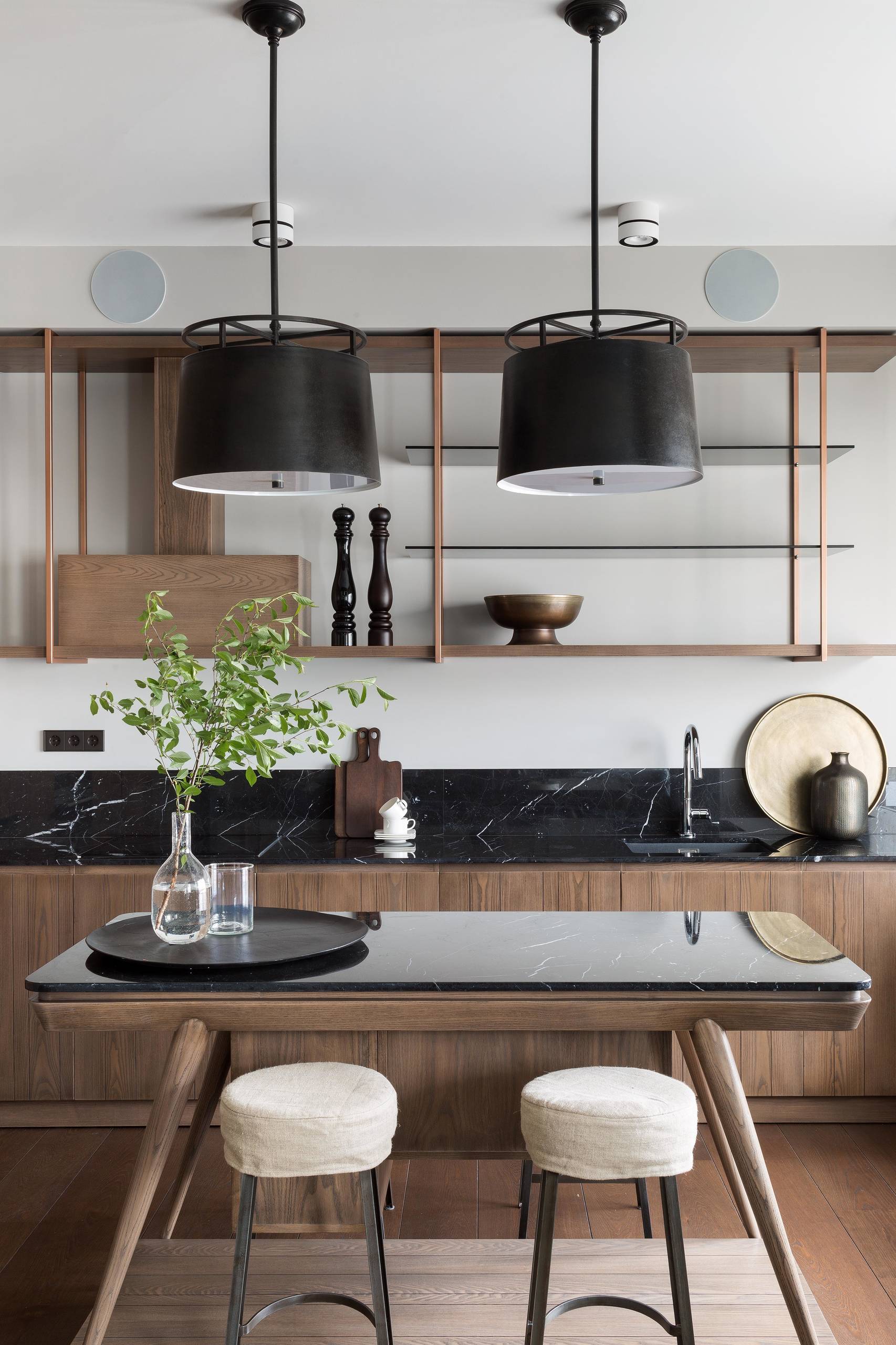 Houzz тур: Квартира с деревянными ставнями в центре Москвы