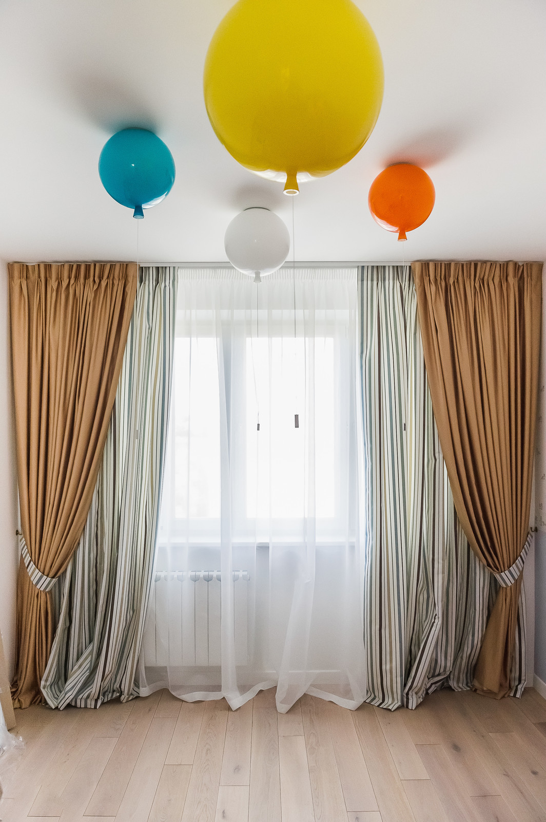 Текстильное оформление проекта дизайн студии SimpleWay