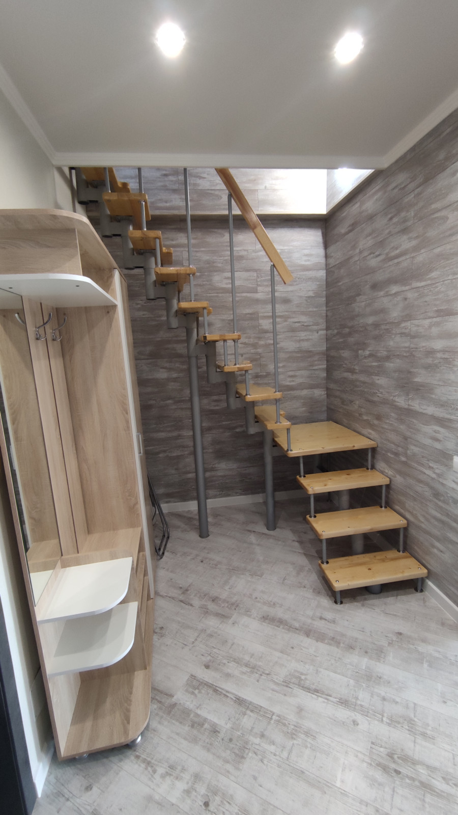 Коридор лестница