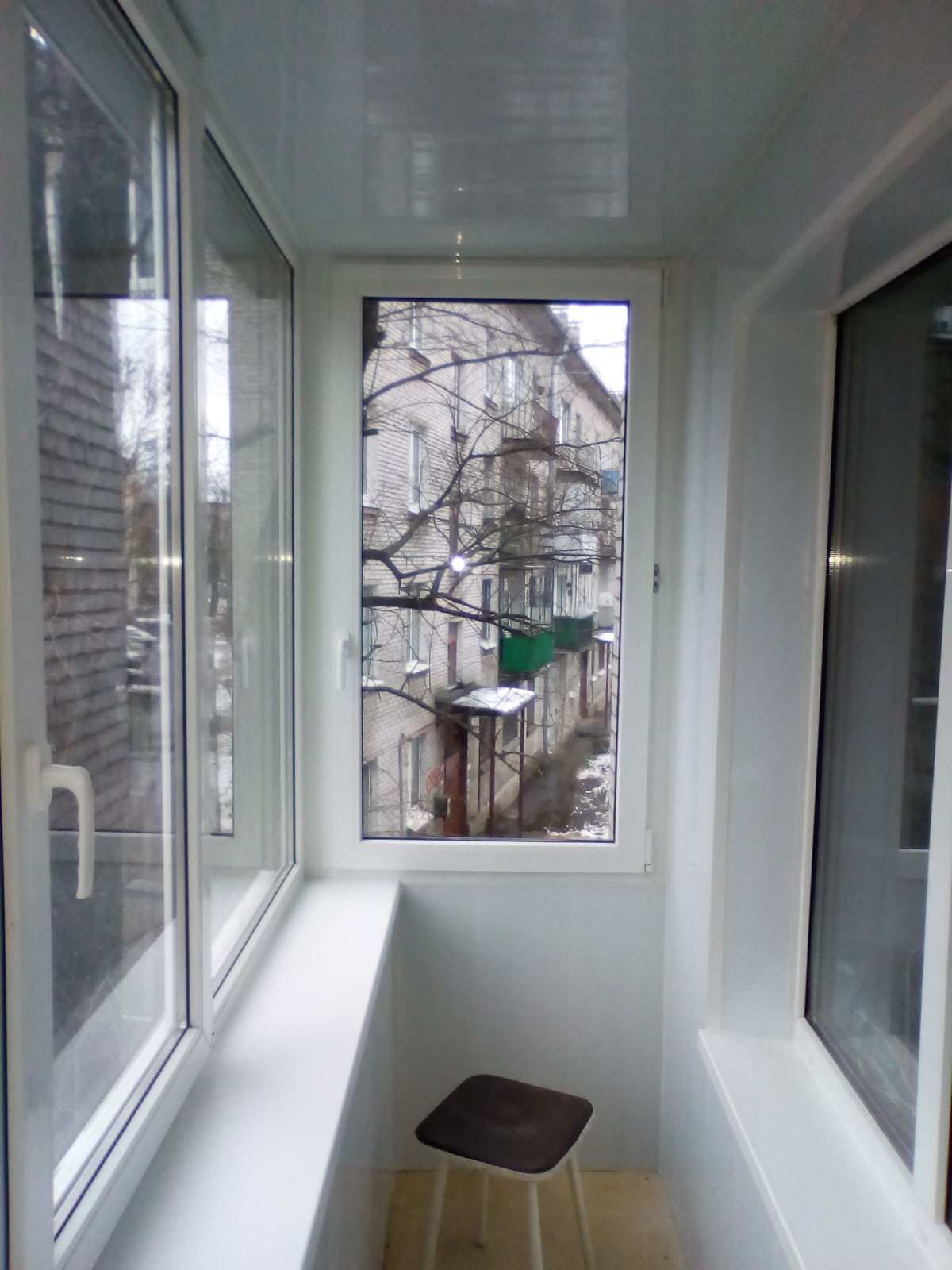 Внутреняя отделка балкона