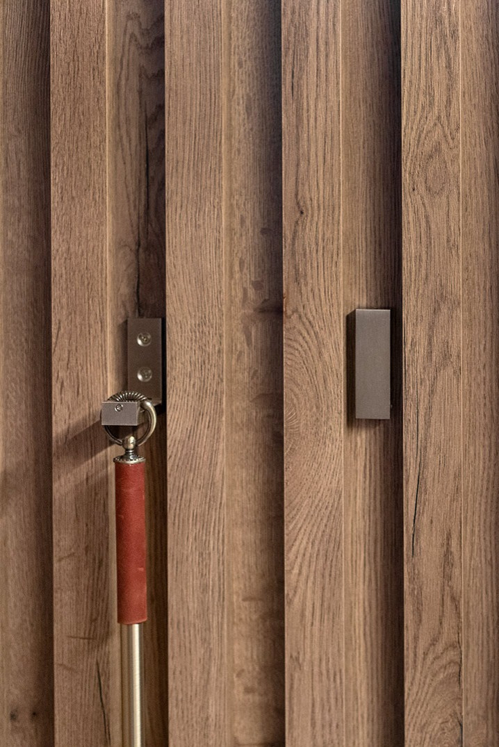 Шкаф в прихожей.