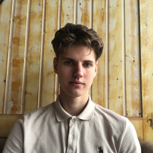 Максим Утин