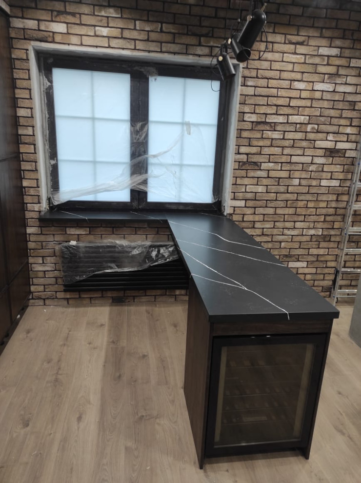 Столешница, стеновая панель, барная стойка-подоконник из кварца