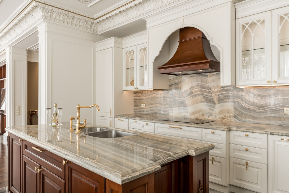 Пентхаус в роскошном неоклассическом стиле