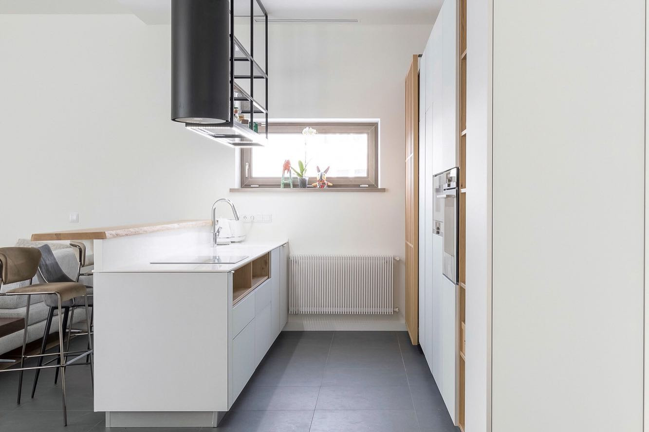 Белоснежная кухня из эмали