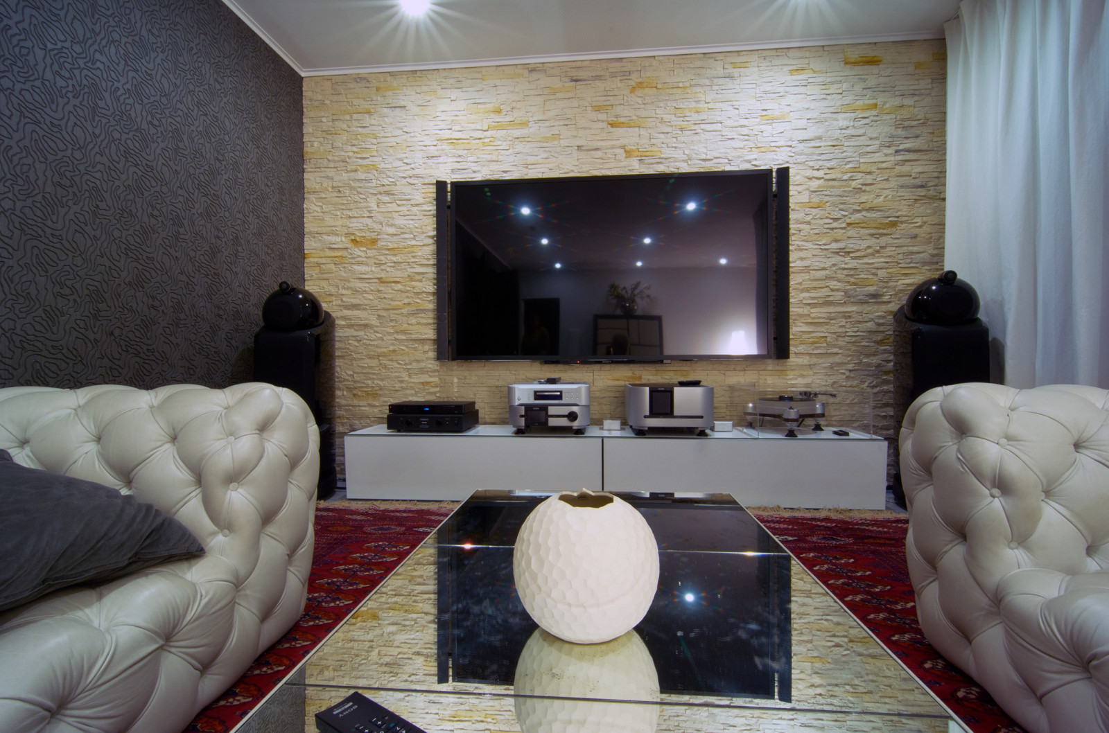 Интерьер загородного дома.