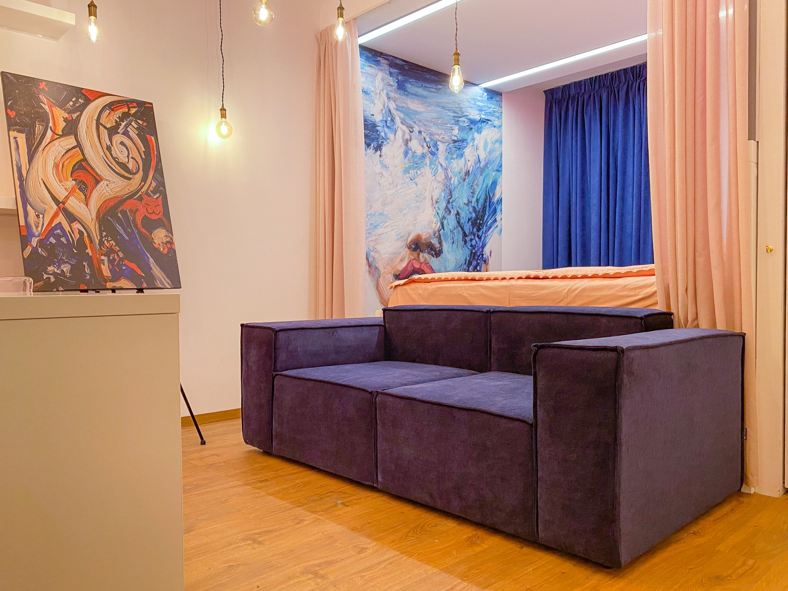 Обложка проекта: Битва дизайнеров ТНТ диван Джеф Gruppo 396