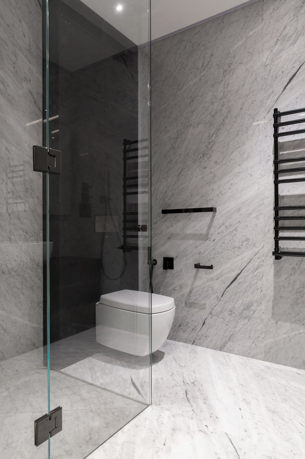 Обложка альбома: Лестничные ограждения из стекла