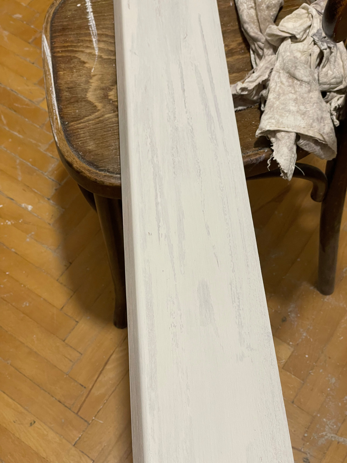 Обложка проекта: Перекрашивание деревянных раздвижных дверей с заменой стекол