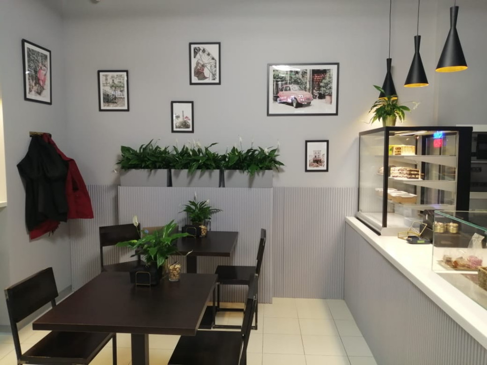 Обложка проекта: Небольшое кафе-кондитерская