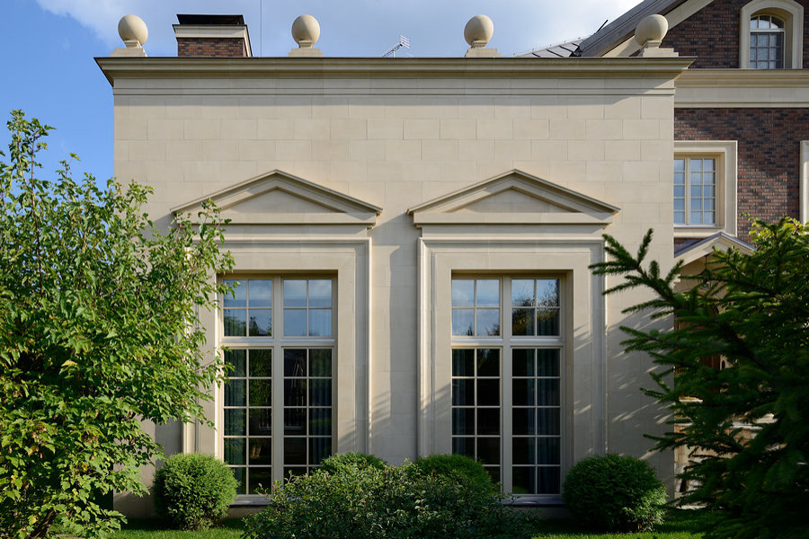 Особняк в стиле прованс с перголой