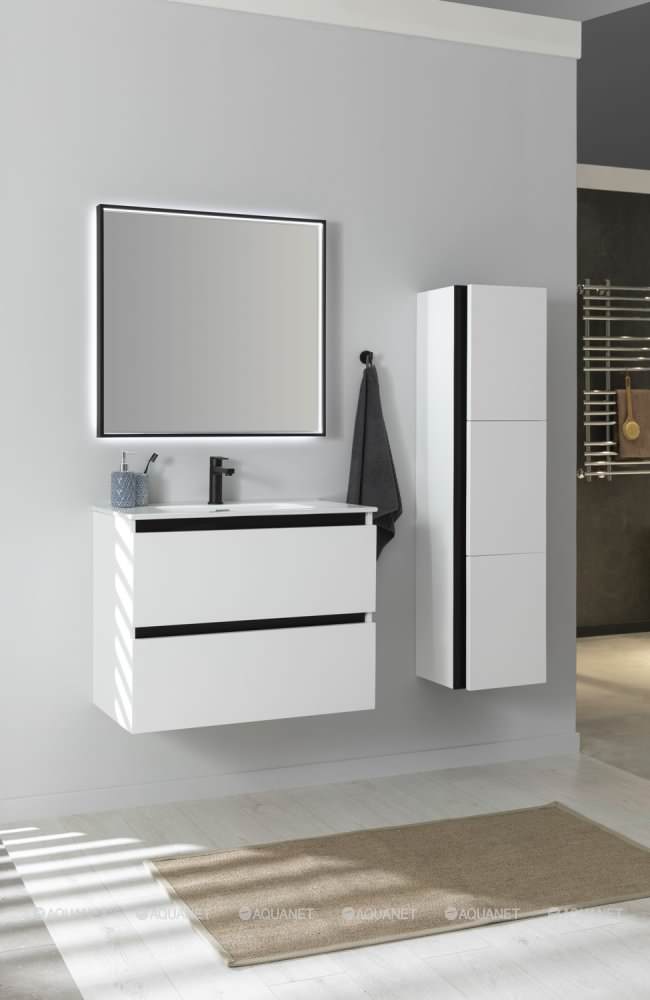 Выразительная и не скучная ванна в стиле минимализм