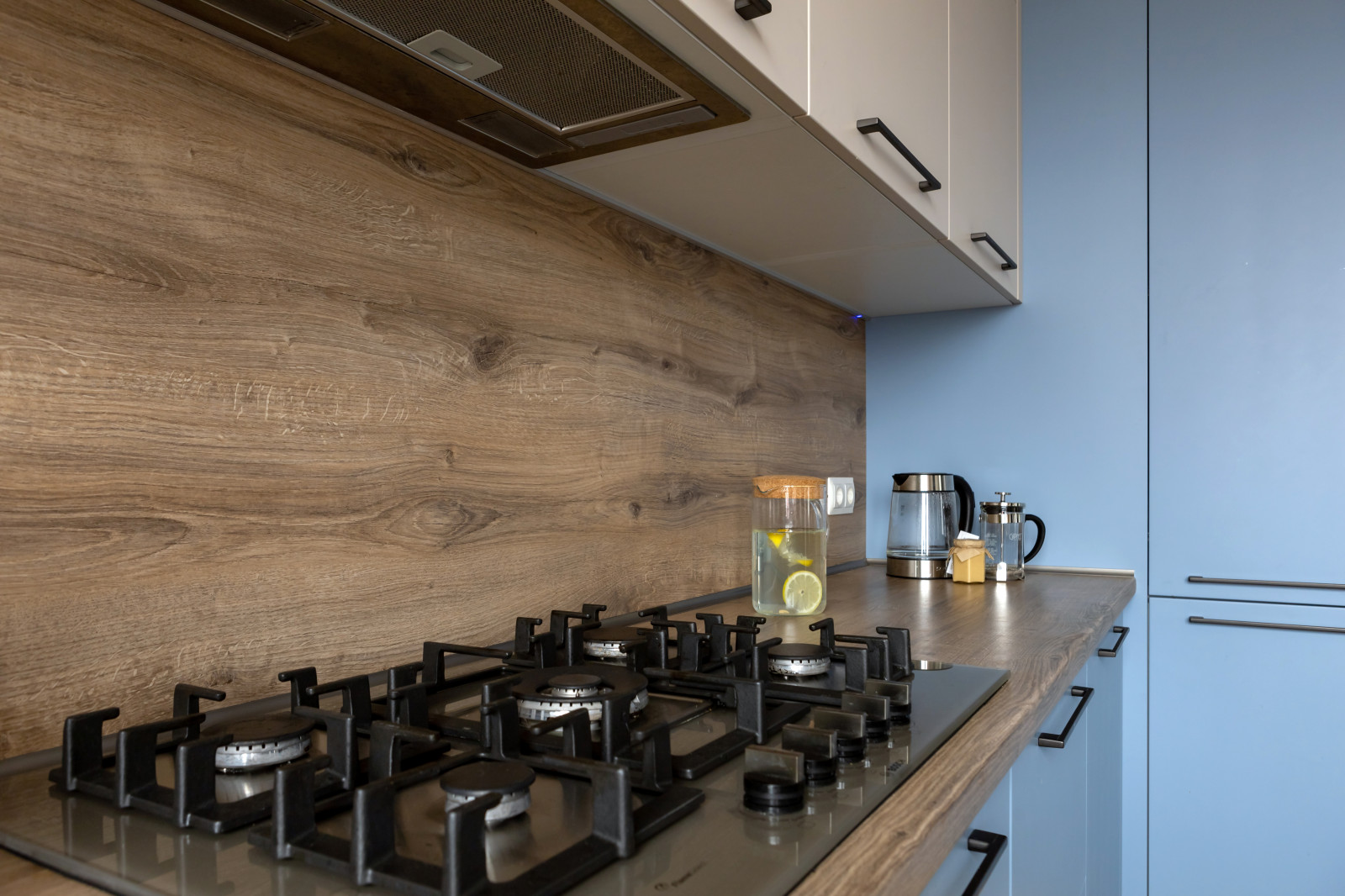 Песок и море