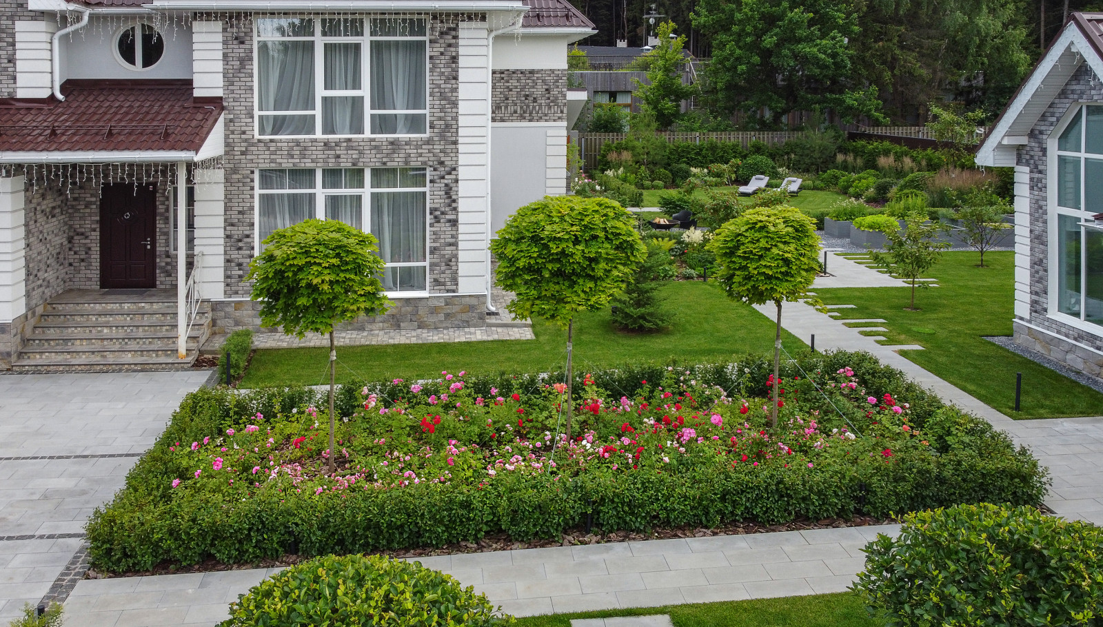 Сад в КП "Уварово"