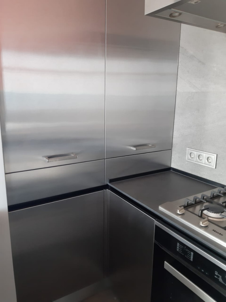 Стилизованный проект в стиле KTM (нержавеющая сталь, керамика, стекло)